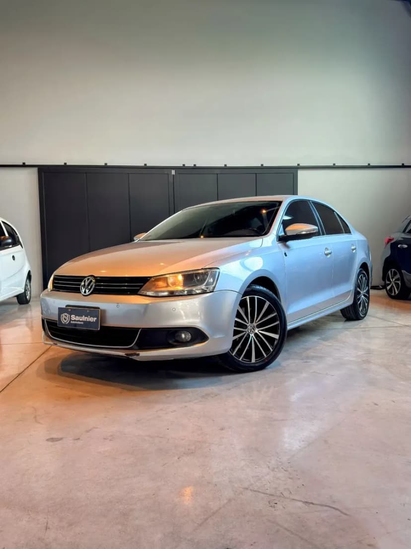 Volkswagen Vento 2.0 Sportline Tsi 200cv Dsg